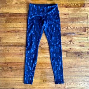 Lululemon Wunder Under 6